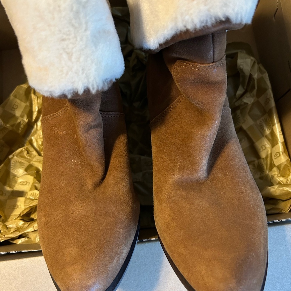 UGG Women's Tan Suede and Shearling Ankle Boots in Box